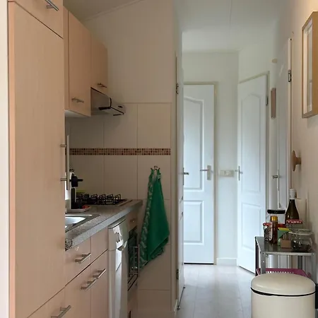 Tiny House I Houten Op De Veluwe إبّ